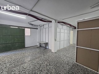 Local comercial en alquiler en Carlos Haya en Málaga