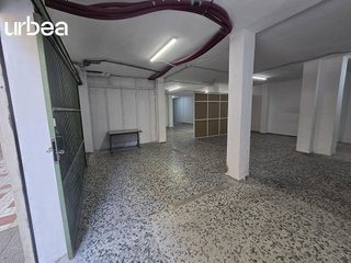 Local comercial en alquiler en Carlos Haya en Málaga