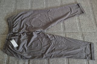 Pantalón Vero Moda L Gris Liso