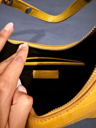 Bolso de hombro Mango amarillo efecto piel