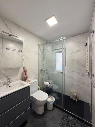 Piso en alquiler en Valdezarza en Madrid