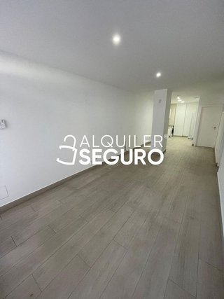 Piso en alquiler en Puerta del Ángel en Madrid