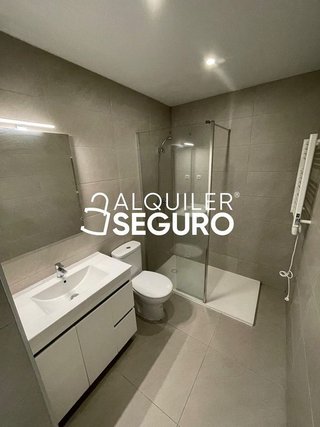 Piso en alquiler en Puerta del Ángel en Madrid