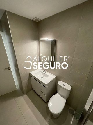 Piso en alquiler en Puerta del Ángel en Madrid