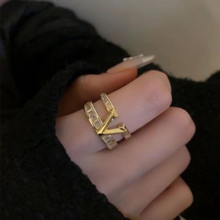 Anillo V Oro con Diamantes Ajustable