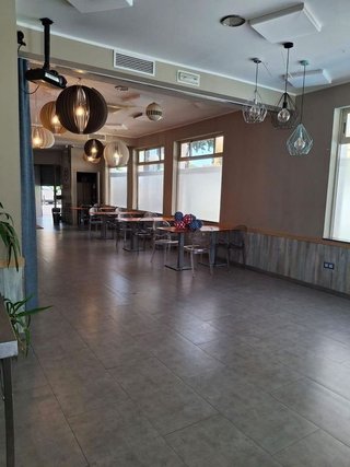 Local comercial en alquiler en Santa Rosa - Valdeolleros en Córdoba