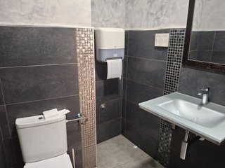 Local comercial en alquiler en Santa Rosa - Valdeolleros en Córdoba
