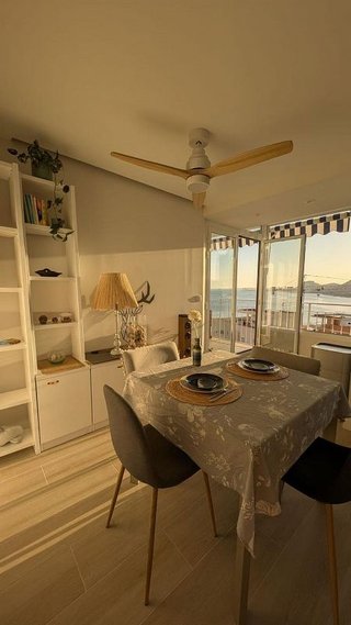 Piso en alquiler en Cabo de las Huertas en Alicante