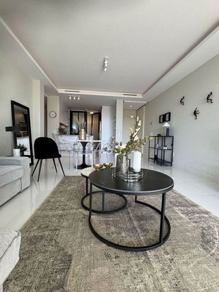 Piso en alquiler en Zona Miraflores en Marbella