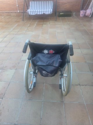 Silla de ruedas plegable