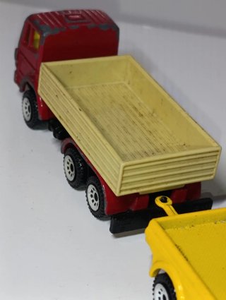 CAMION MERCEDES BENZ CON REMOLQUE 1/64 SIKU