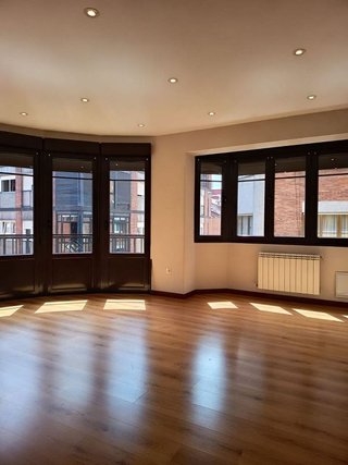Piso en alquiler en Centro en Gijón