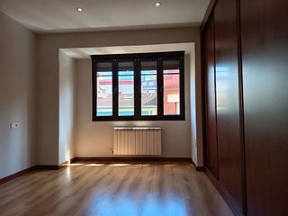 Piso en alquiler en Centro en Gijón