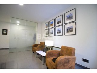 Oficina en alquiler en Santa Clara-Caputxins-Hospital en Vic