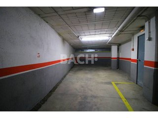 Oficina en alquiler en Santa Clara-Caputxins-Hospital en Vic