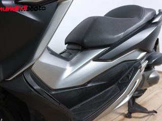 HONDA FORZA 300