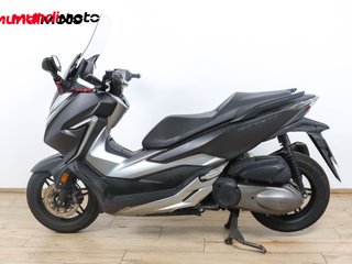 HONDA FORZA 300