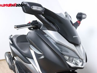 HONDA FORZA 300