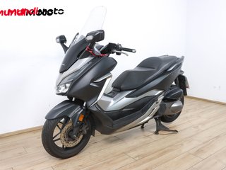 HONDA FORZA 300