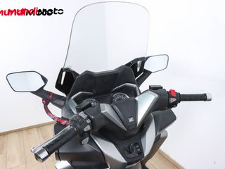 HONDA FORZA 300