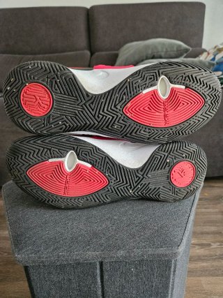 Zapatillas Nike Kyrie Flytrap III Rojas y Negras