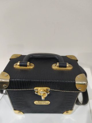 Bolso baúl vintage MARIA CANO negro/dorado