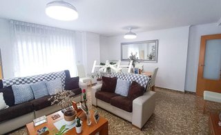 Piso en venta en Els Orriols en Valencia