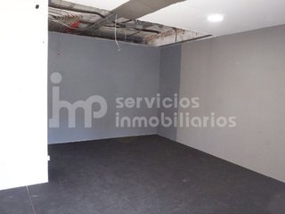 Local comercial en alquiler en Camino Viejo de Málaga en Vélez-Málaga