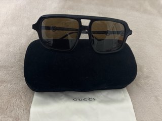 Gafas de sol Gucci negras
