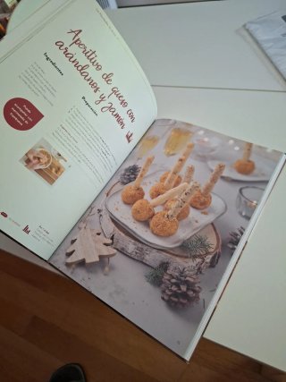Libro de cocina "40 AÑOS NAVIDADES"