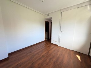 Piso en alquiler en Costillares en Madrid