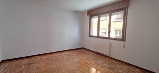 Piso en alquiler en El Llano en Gijón