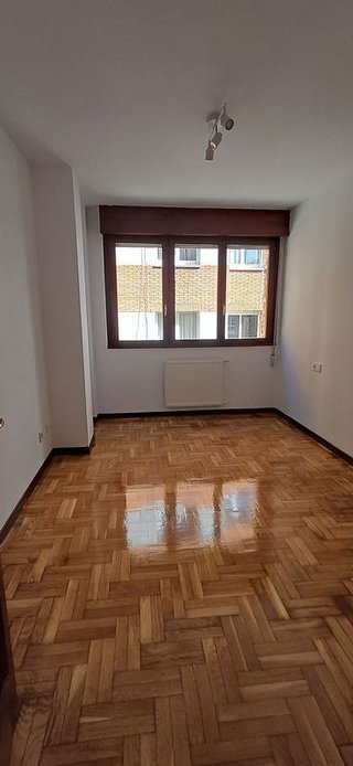 Piso en alquiler en El Llano en Gijón