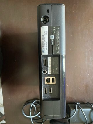 Xbox 360 Slim E nera 250gb + controller