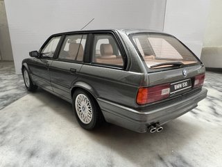 BMW E30 Touring Otto 1:18