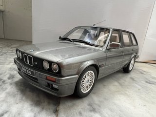 BMW E30 Touring Otto 1:18