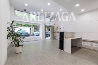 Local comercial en alquiler en Centro en San Sebastián-Donostia