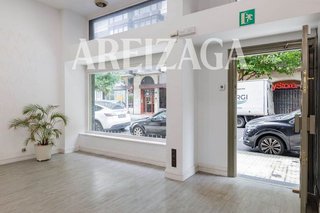 Local comercial en alquiler en Centro en San Sebastián-Donostia