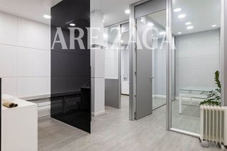 Local comercial en alquiler en Centro en San Sebastián-Donostia