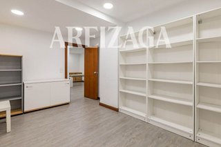 Local comercial en alquiler en Centro en San Sebastián-Donostia