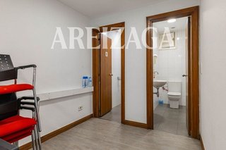 Local comercial en alquiler en Centro en San Sebastián-Donostia