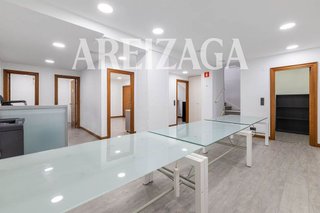 Local comercial en alquiler en Centro en San Sebastián-Donostia
