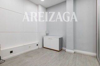 Local comercial en alquiler en Centro en San Sebastián-Donostia
