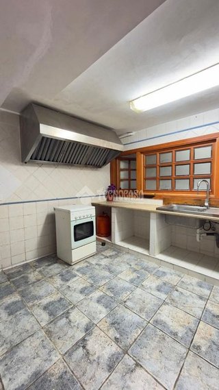 Local comercial en alquiler en Paus - Poligono San Blas en Alicante