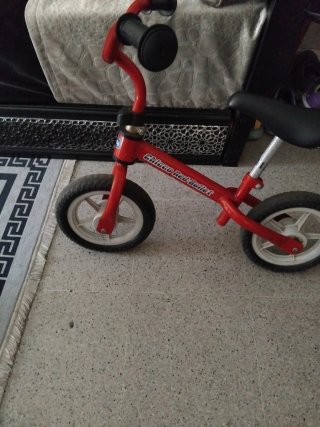 Bicicleta Chicco senza pedali rossa