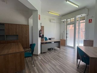 Local comercial en alquiler en Bufalà en Badalona
