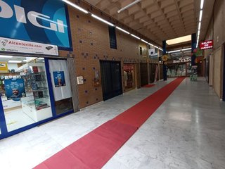 Local comercial en alquiler en Alcantarilla