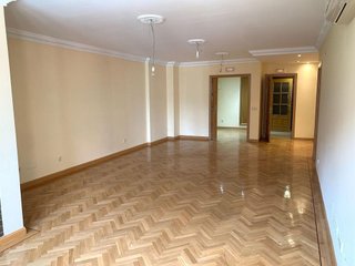 Piso en alquiler en La Paz en Madrid