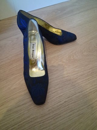 Tacones Pilar Burgos Negro y Azul