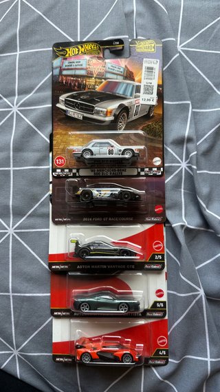 Hot Wheels Premium 5 autos